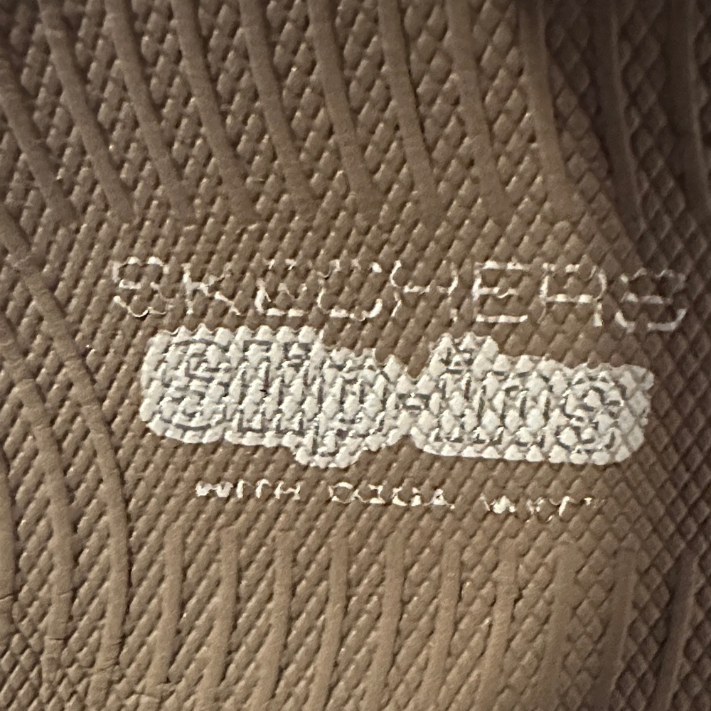 Skechers tan brown slip-on with white logo - Picture 2 of 11